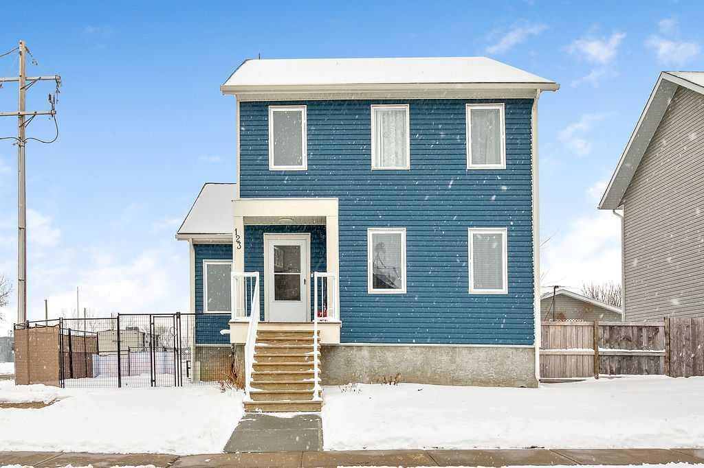 Photo of 123 Caspell Street, Cayley, AB T0L 0P0 (MLS # A2291855)