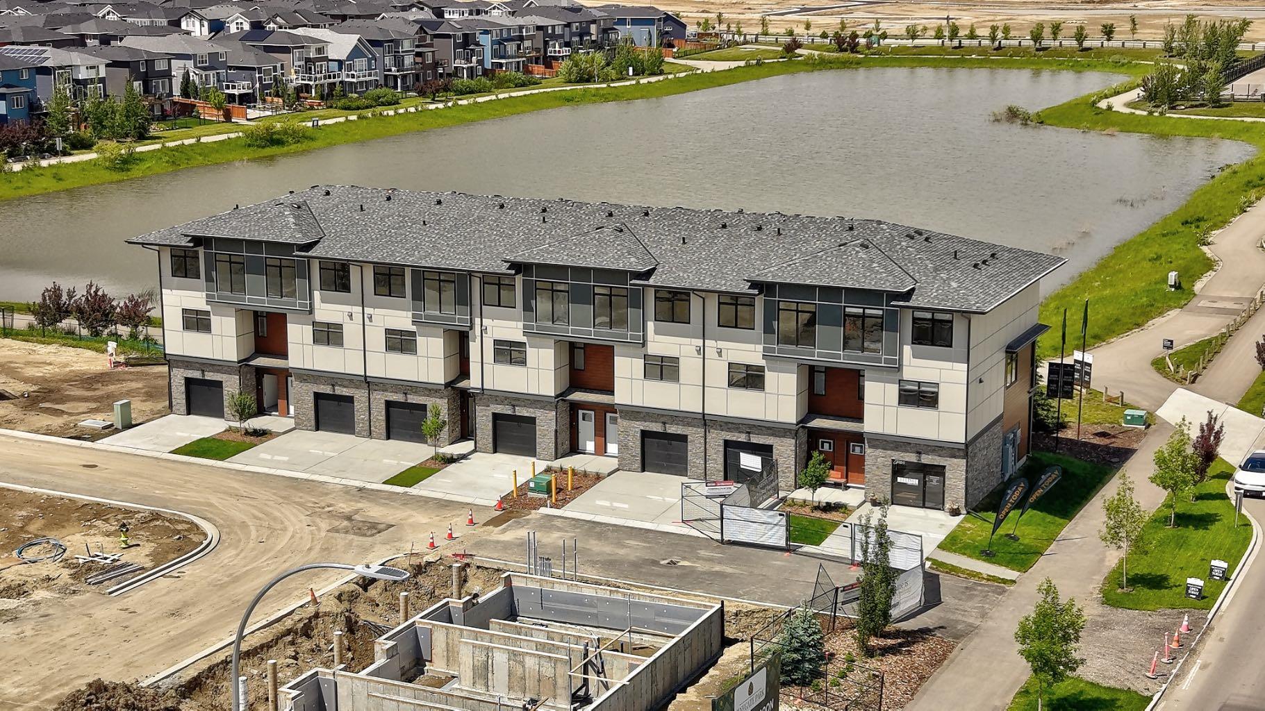 30 Creekside Villas SW 703