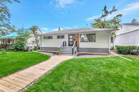 Photo of 5410 46th Street, Lloydminster, AB T9V 0E3 (MLS # A2334469)