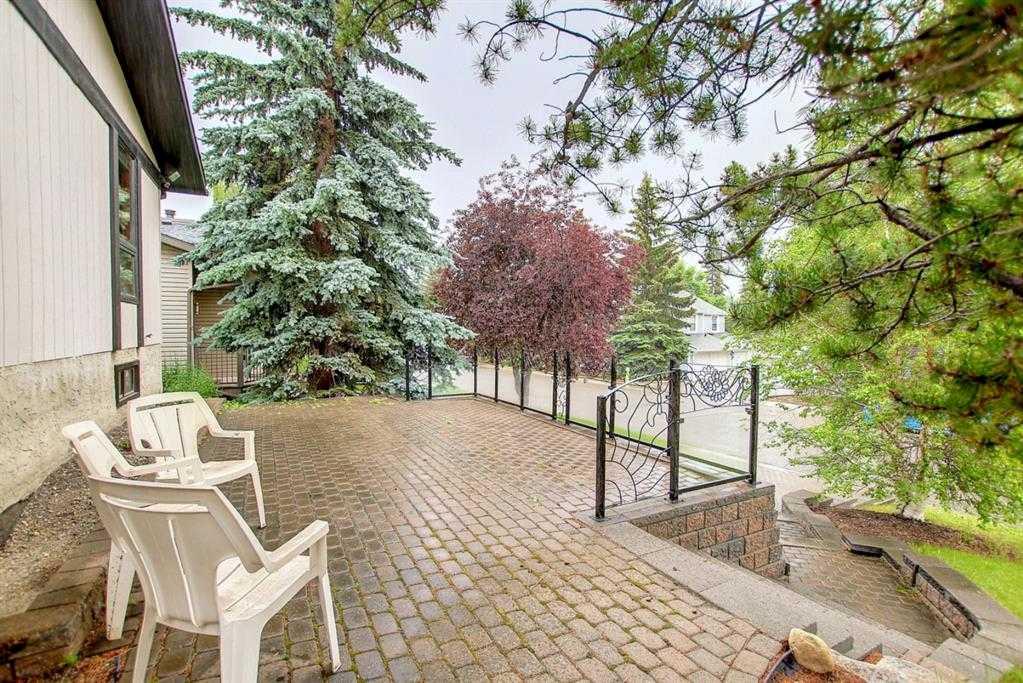 3 Berwick Crescent NW