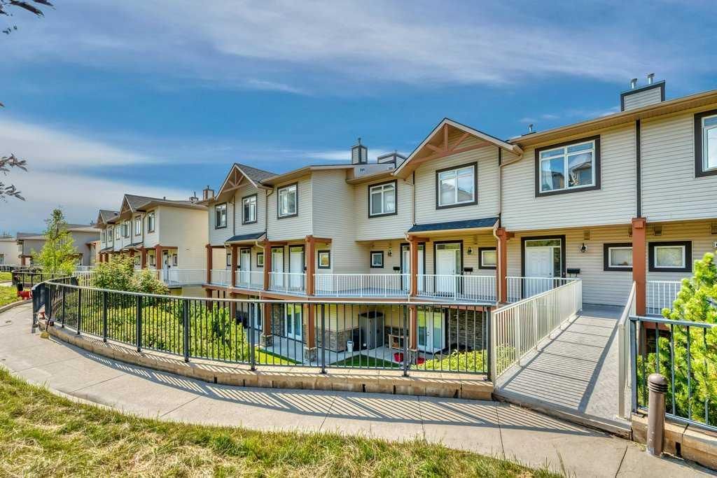 Photo of 148 Rockyledge View NW #13, Calgary, AB T3G 5Y4 (MLS # A2300684)