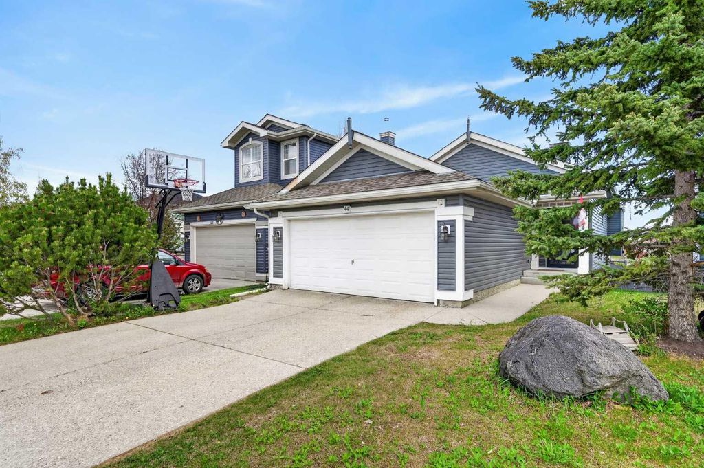 Photo of 44 Bridlepost Green SW, Calgary, AB T2Y 3X6 (MLS # A2312111)