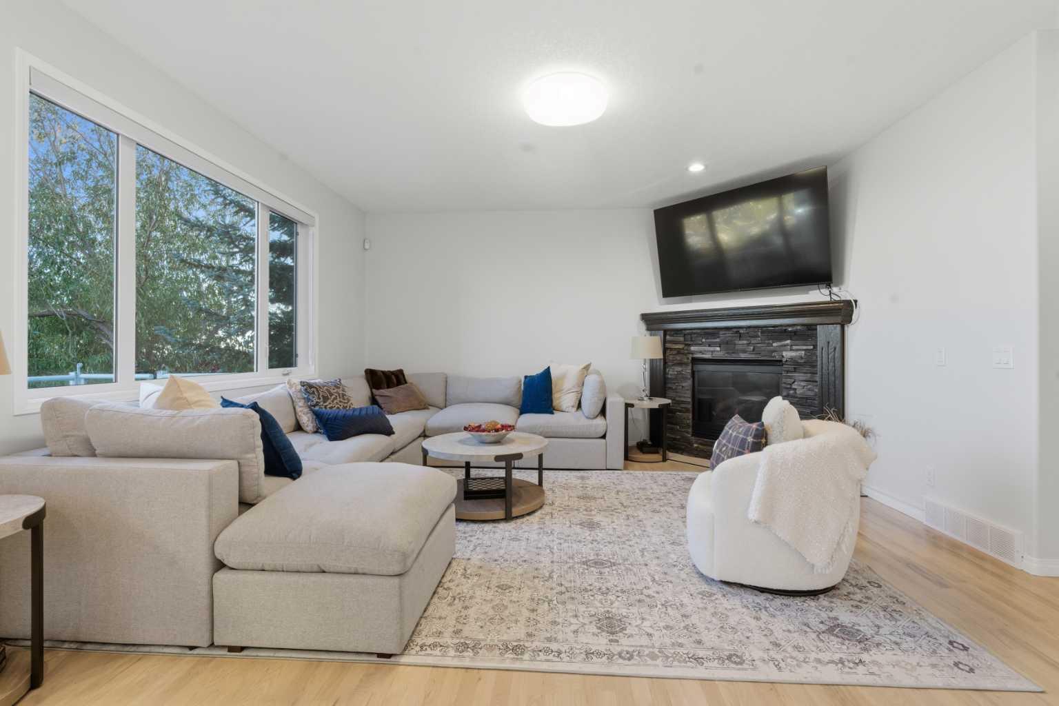 146 Springbluff Heights SW