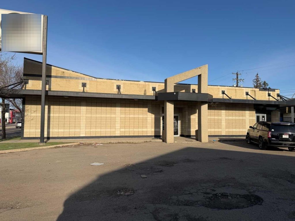 Photo of 10508 100 Avenue, Grande Prairie, AB T8V 0V9 (MLS # A2310616)