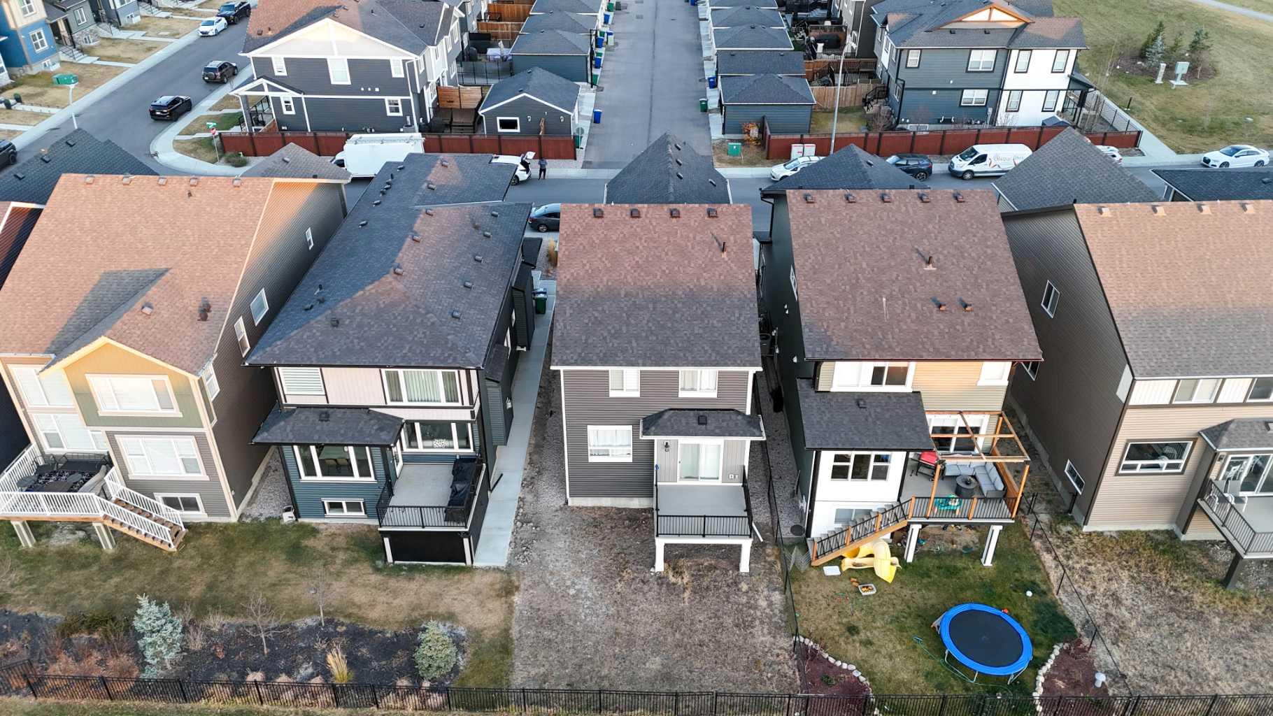 15 Midgrove Drive SW