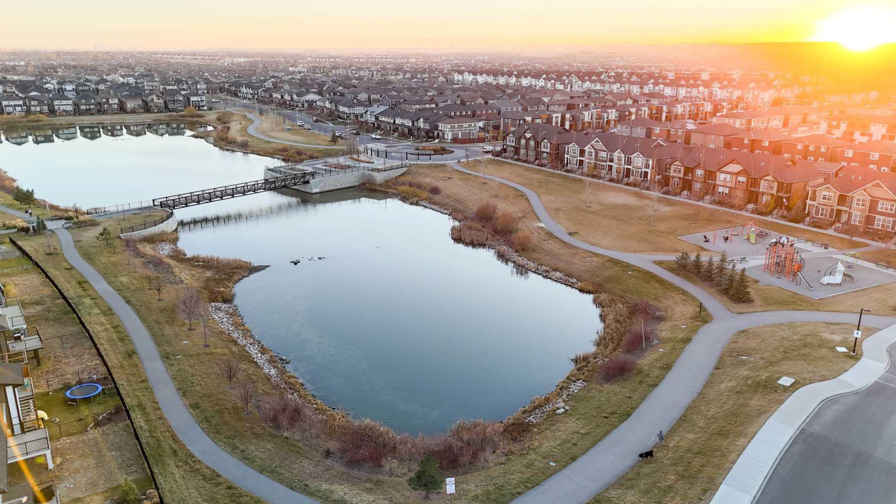 15 Midgrove Drive SW