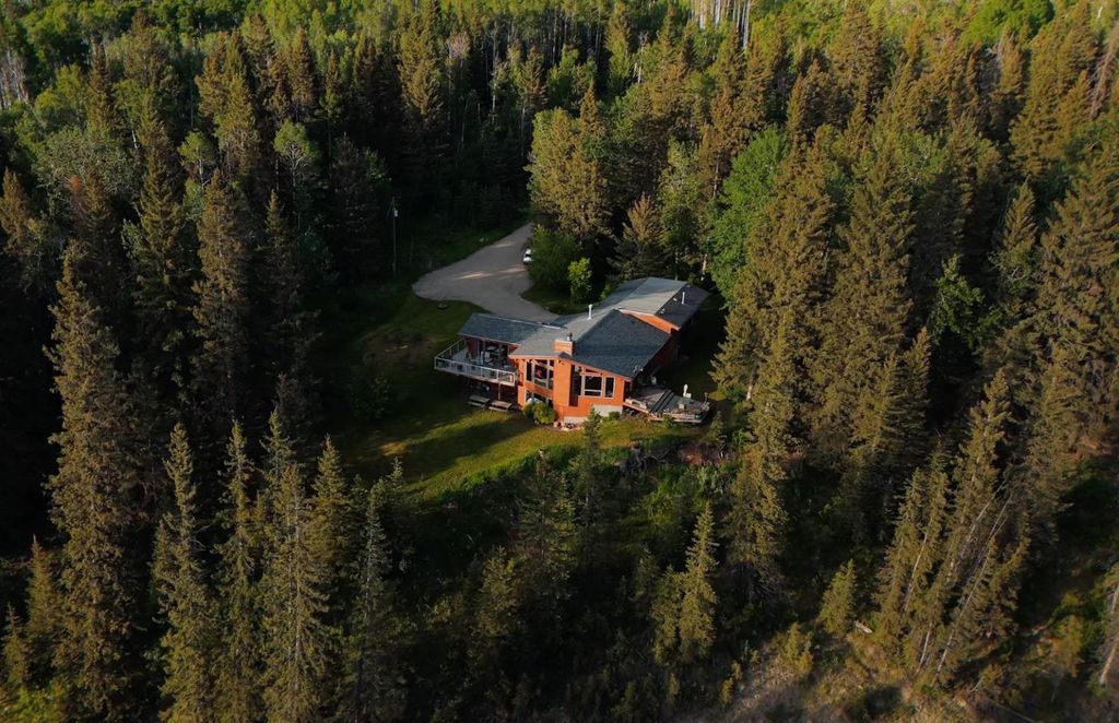 Photo of 4252 Township Road 322, Rural Mountain View County, AB T0M 1X0 (MLS # A2309530)