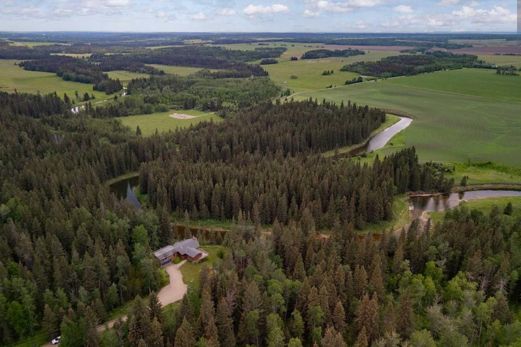 Photo of 4252 Township Road 322, Rural Mountain View County, AB T0M 1X0 (MLS # A2309530)