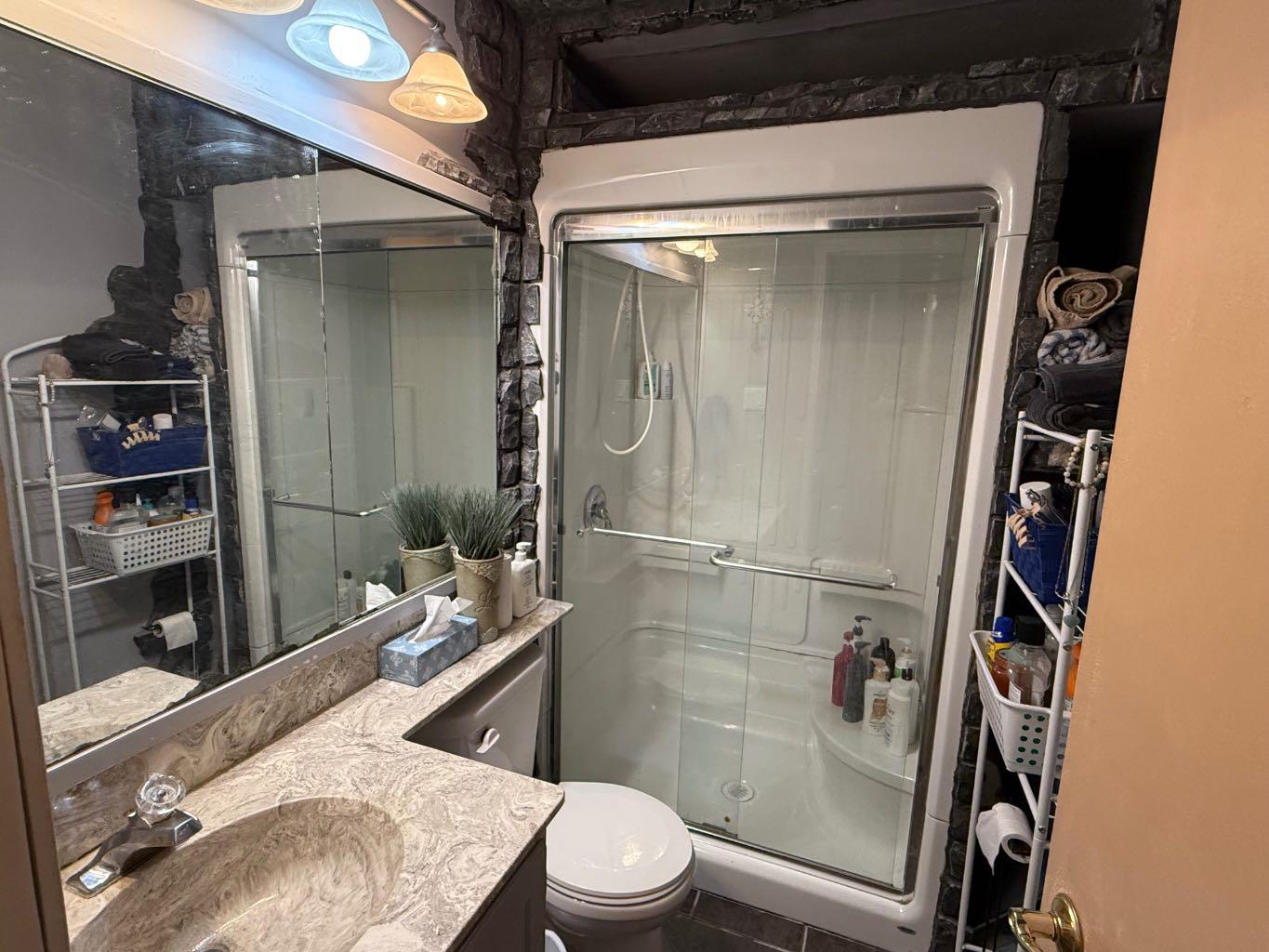 107 13441 665A Sonny Boulevard