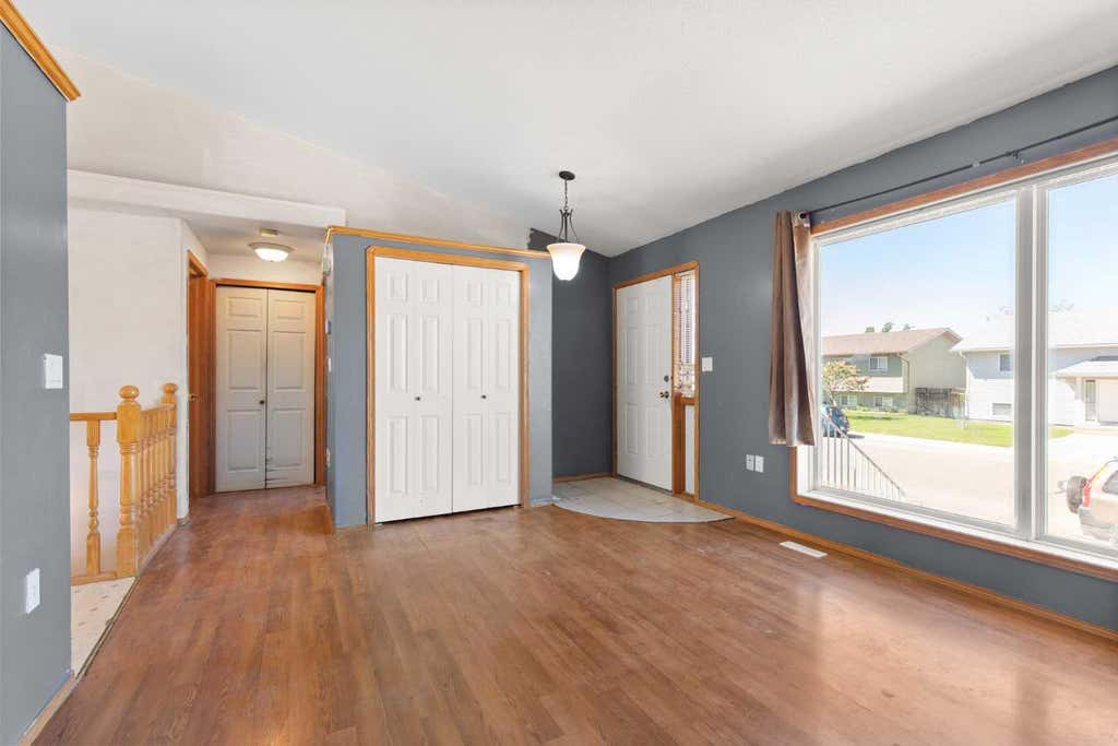 Photo of 2385 Hatcher Drive NE, Medicine Hat, AB T1C 1X5 (MLS # A2319243)