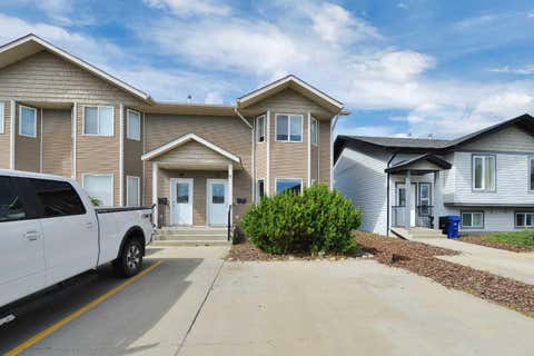 Photo of 45 Winston Place, Blackfalds, AB T4M 0K9 (MLS # A2321638)