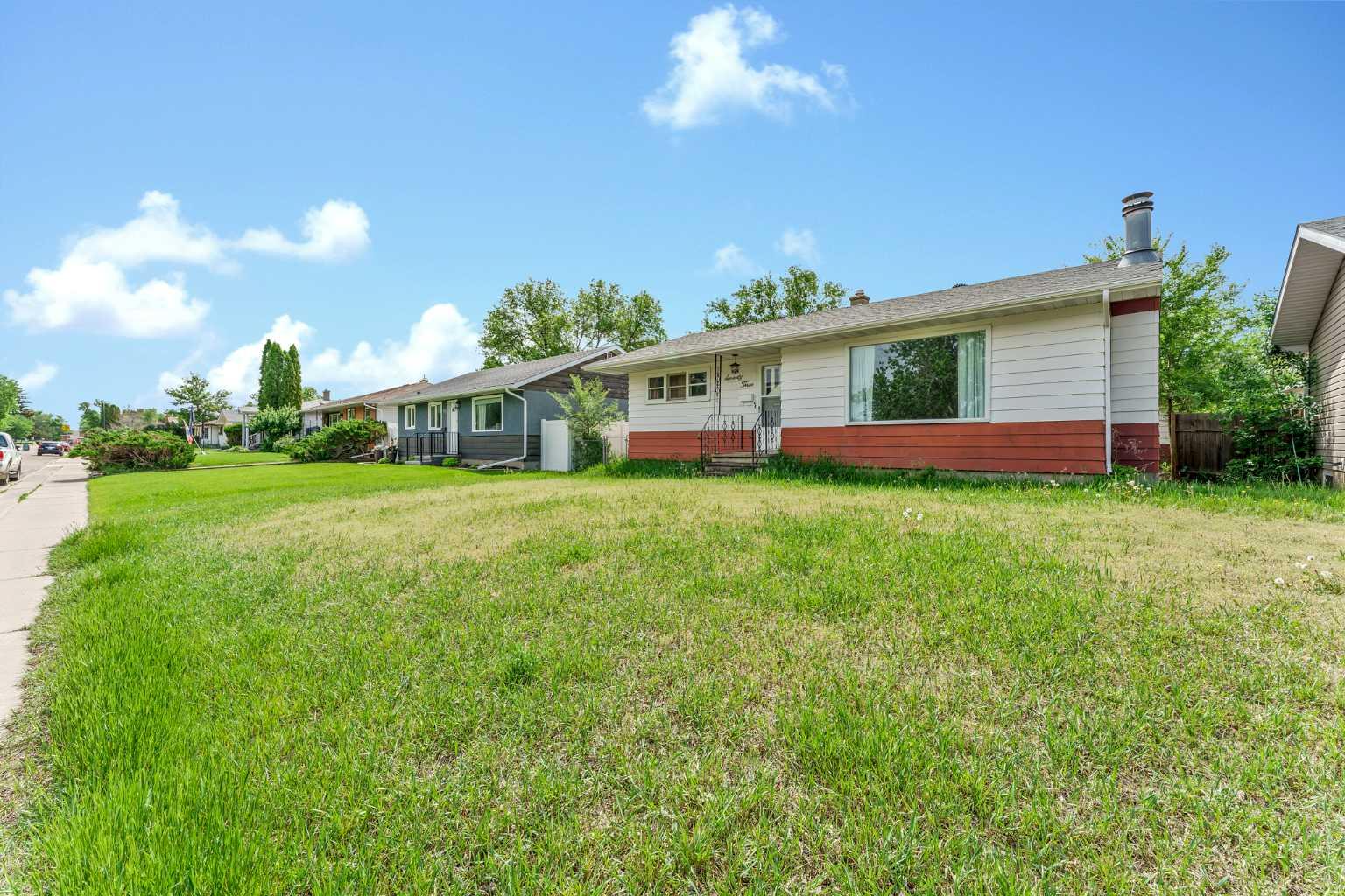 73 Mitchell Crescent NW