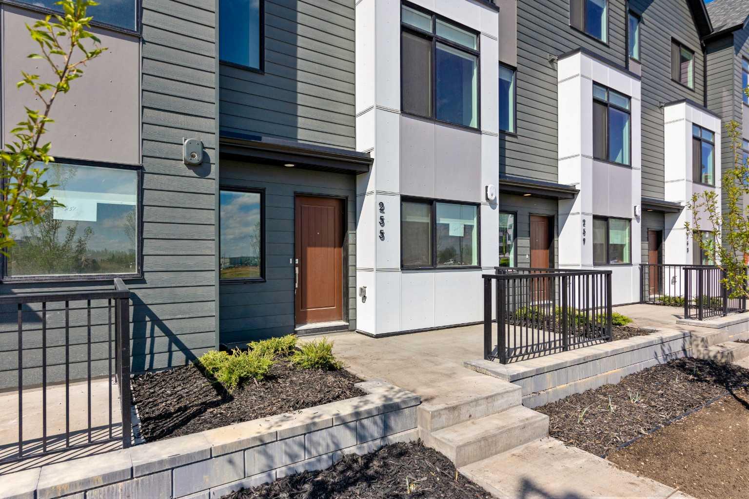 132 Quesnay Wood Link SW