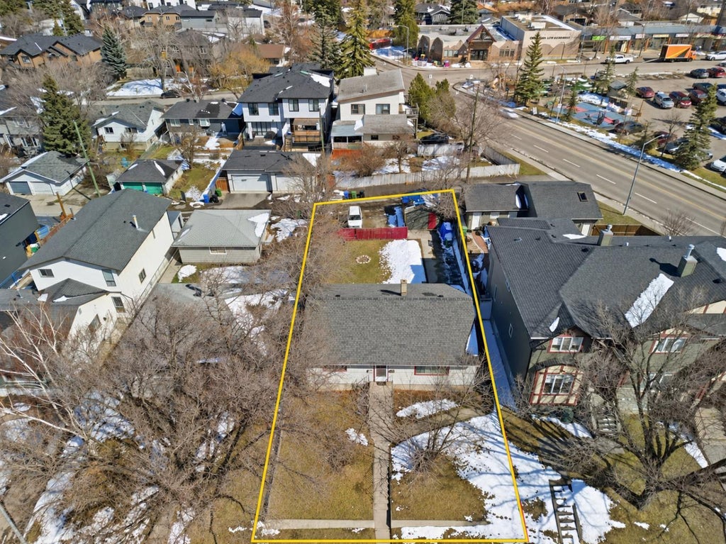 Photo of 3218 29 Street SW, Calgary, AB T3E 2L1 (MLS # A2351438)
