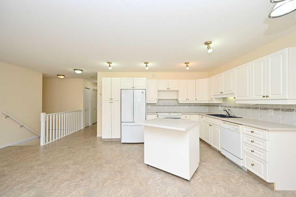 3012 Whispering Hills Drive 24