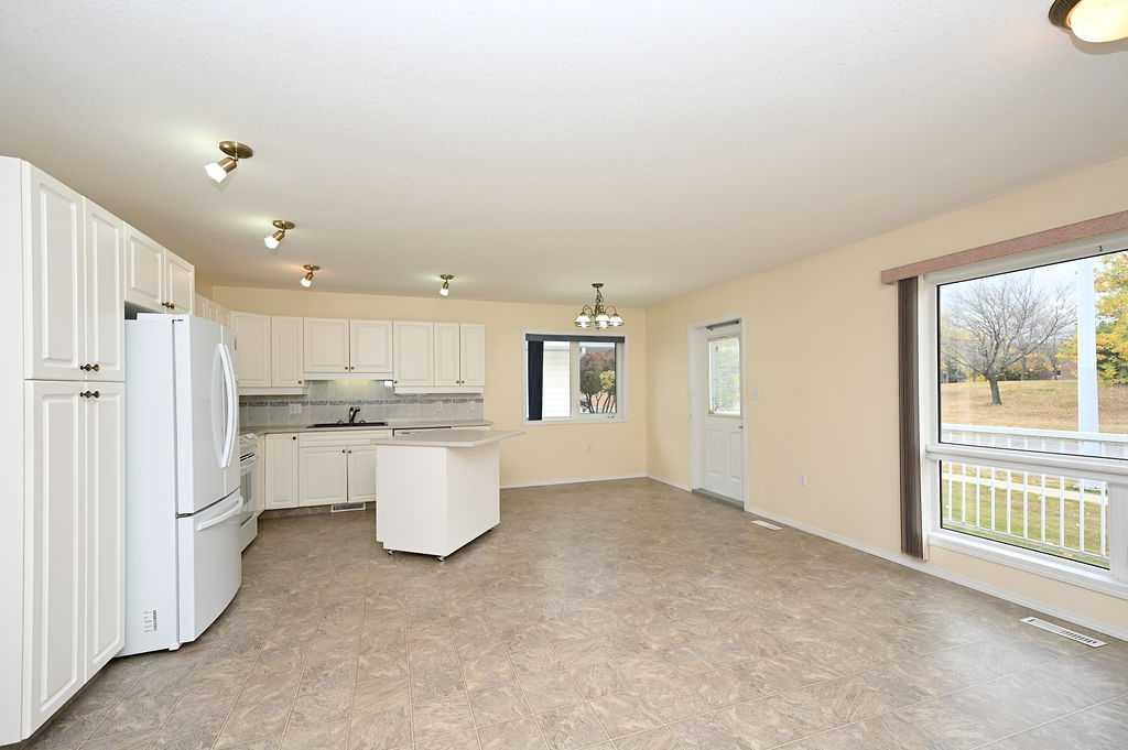 3012 Whispering Hills Drive 24