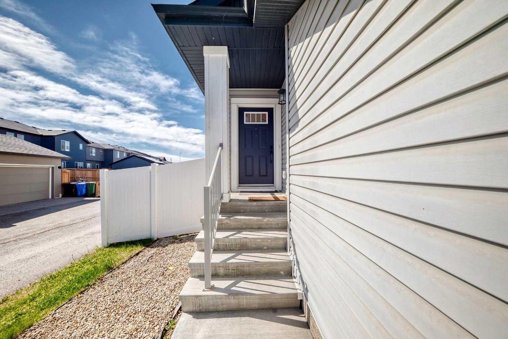 Photo of 91 Walcrest Way SE, Calgary, AB T2X 4G2 (MLS # A2320840)
