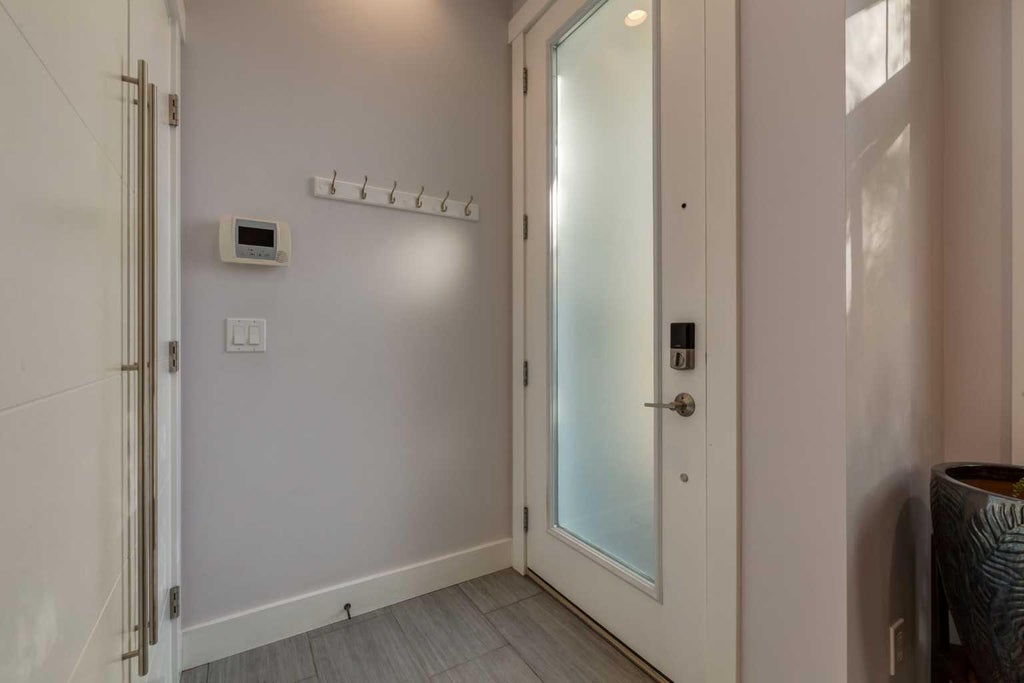 Photo of 306 12 Avenue NE #1, Calgary, AB T2E 1A4 (MLS # A2350428)