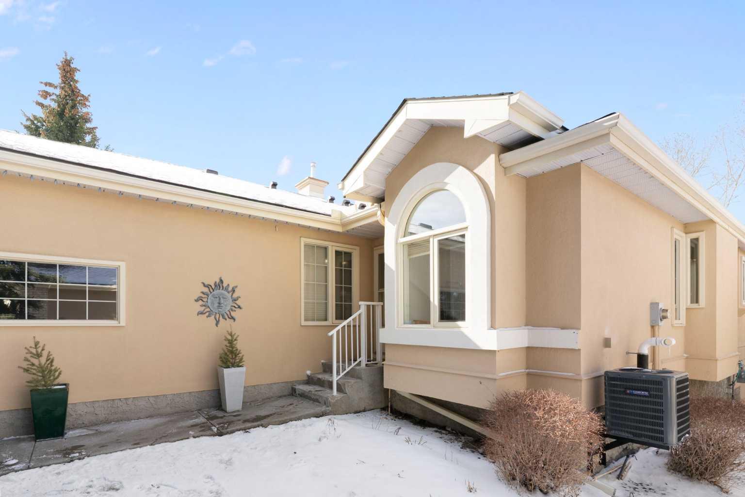 176 Christie Park Manor SW