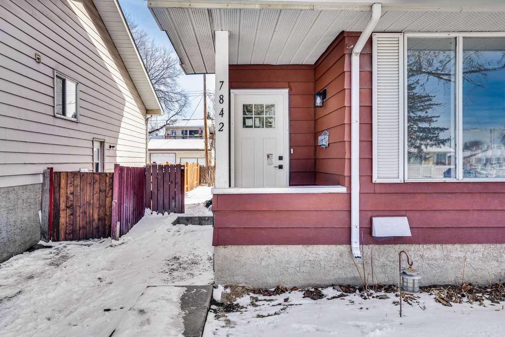 Photo of 7842 21A Street SE, Calgary, AB T2C 1Z2 (MLS # A2294864)
