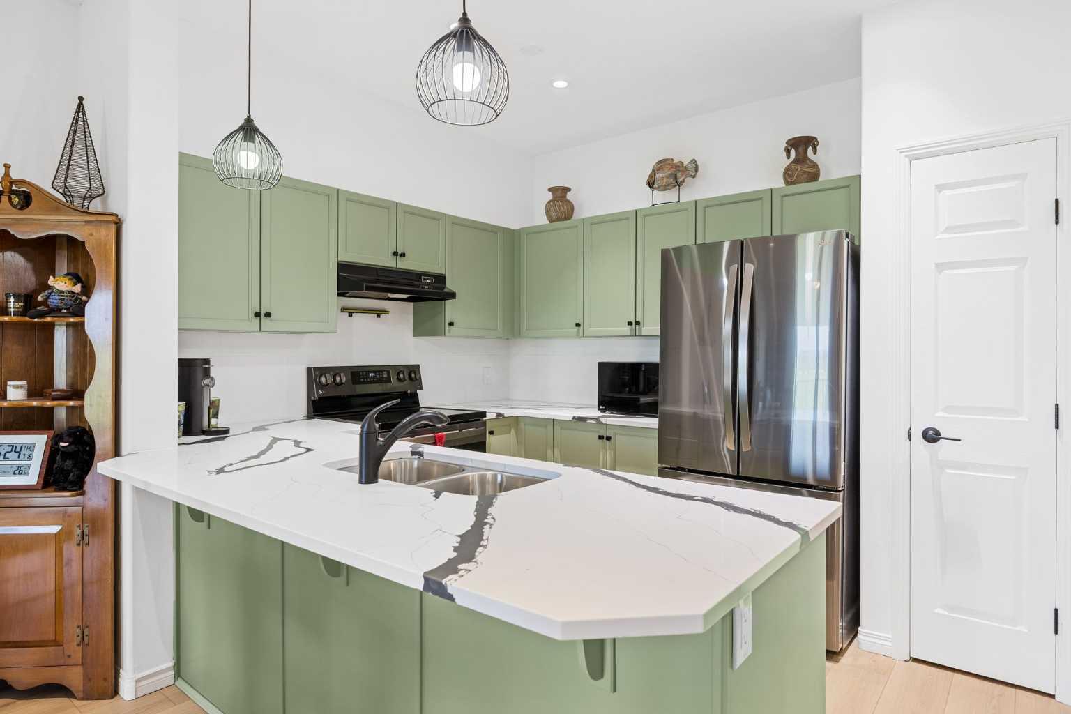 92 Crystal Shores Road 4308