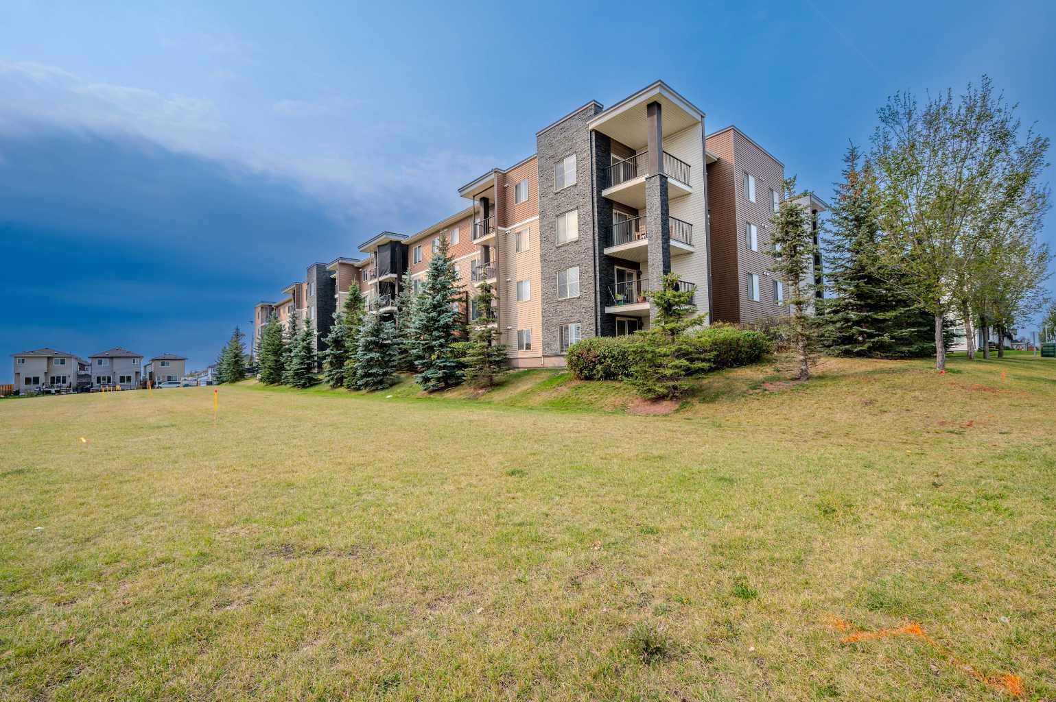355 TARALAKE Way NE 309