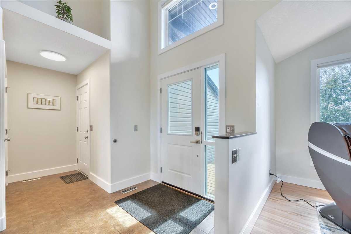 188 Aspen Creek Crescent