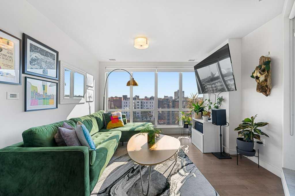 303 13 Avenue SW 810