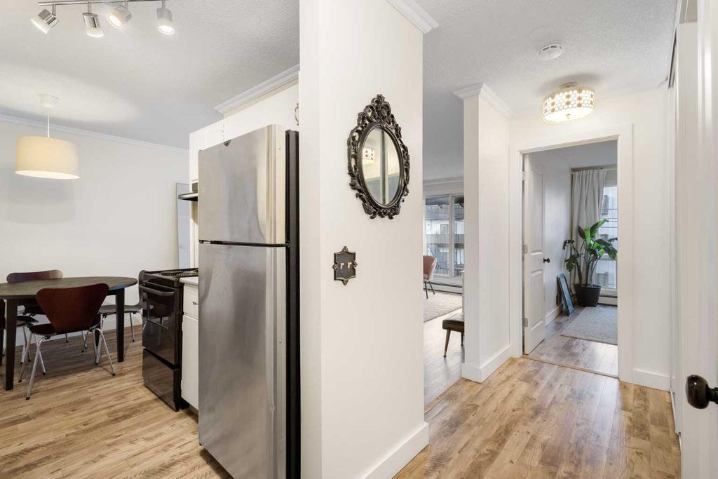 Photo of 2611 15A Street SW #305, Calgary, AB T2T 4C1 (MLS # A2283582)