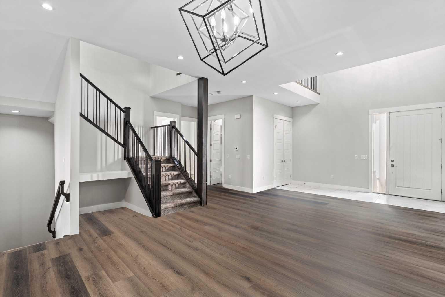 111 Kinniburgh Place