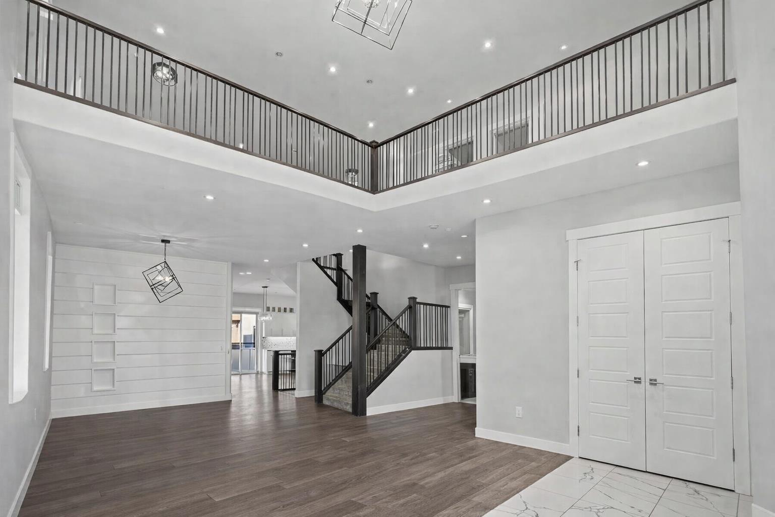 111 Kinniburgh Place