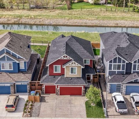 Photo of 209 Sandpiper Crescent, Chestermere, AB T1X 0Y4 (MLS # A2304605)