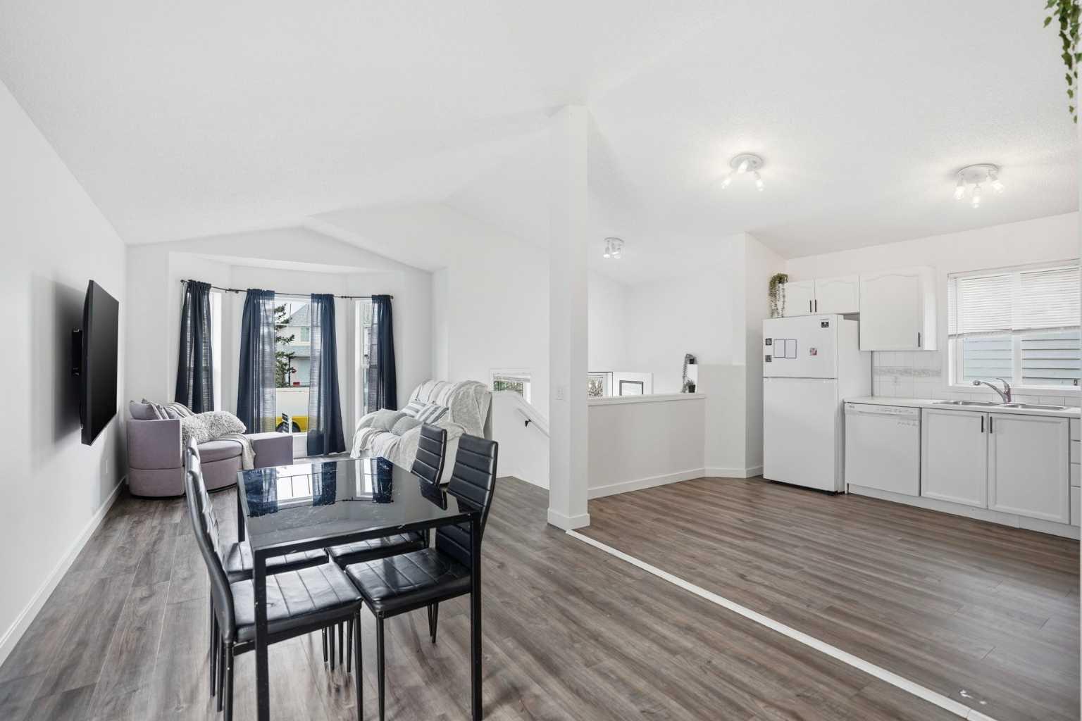 113 Mt Lorette Place SE