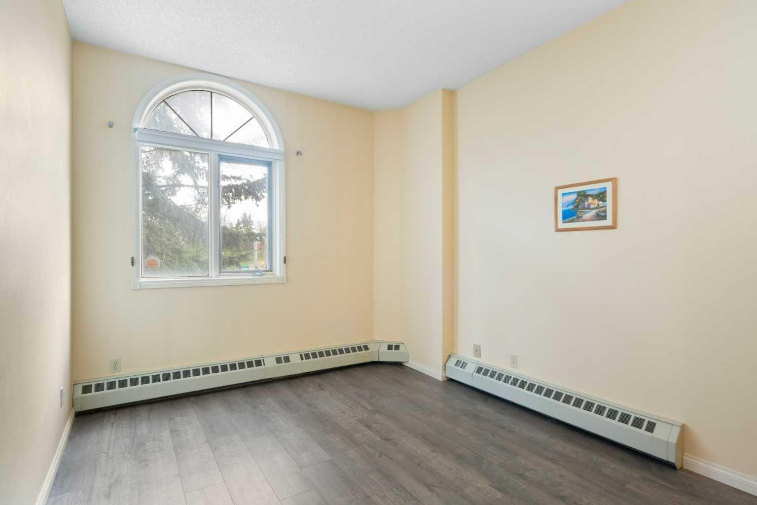2011 University Drive NW 103