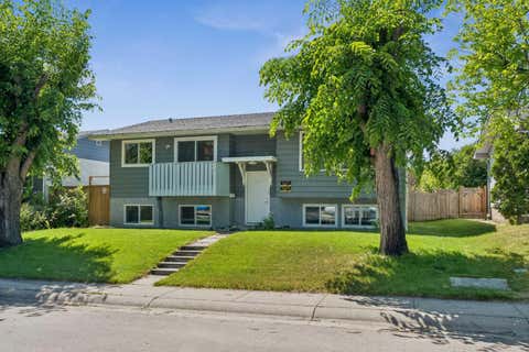 Photo of 2411 51 Street NE, Calgary, AB T1Y 1C2 (MLS # A2322792)