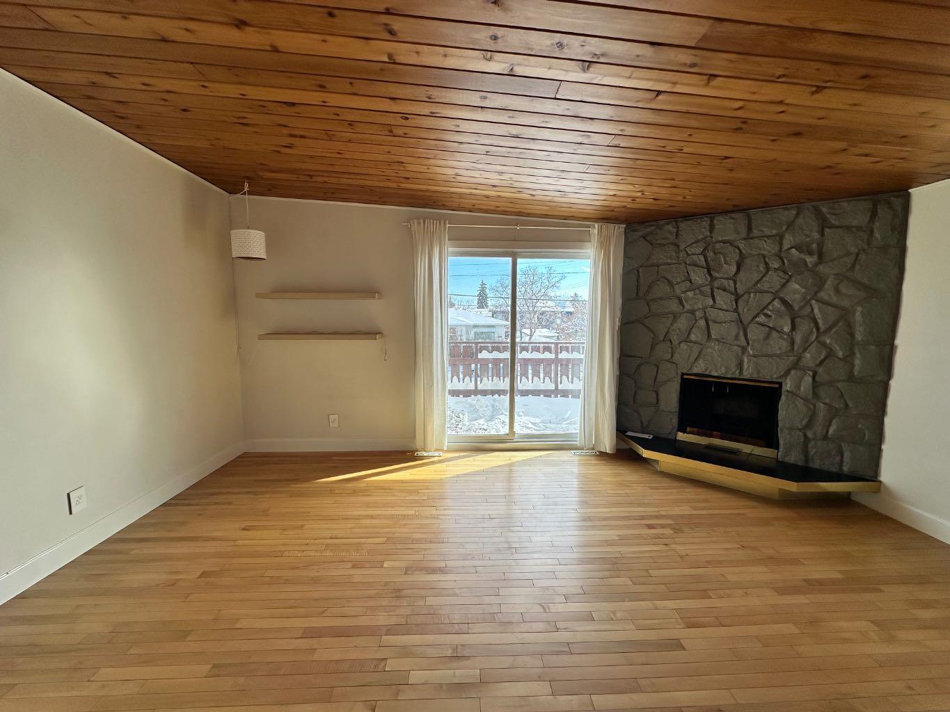 2135 Spiller Road SE