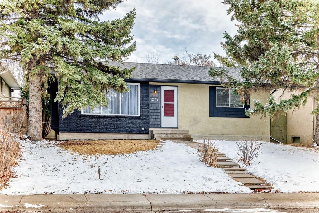 Photo of 1277 Lake Sylvan Drive SE, Calgary, AB T1J 3E2 (MLS # A2299778)