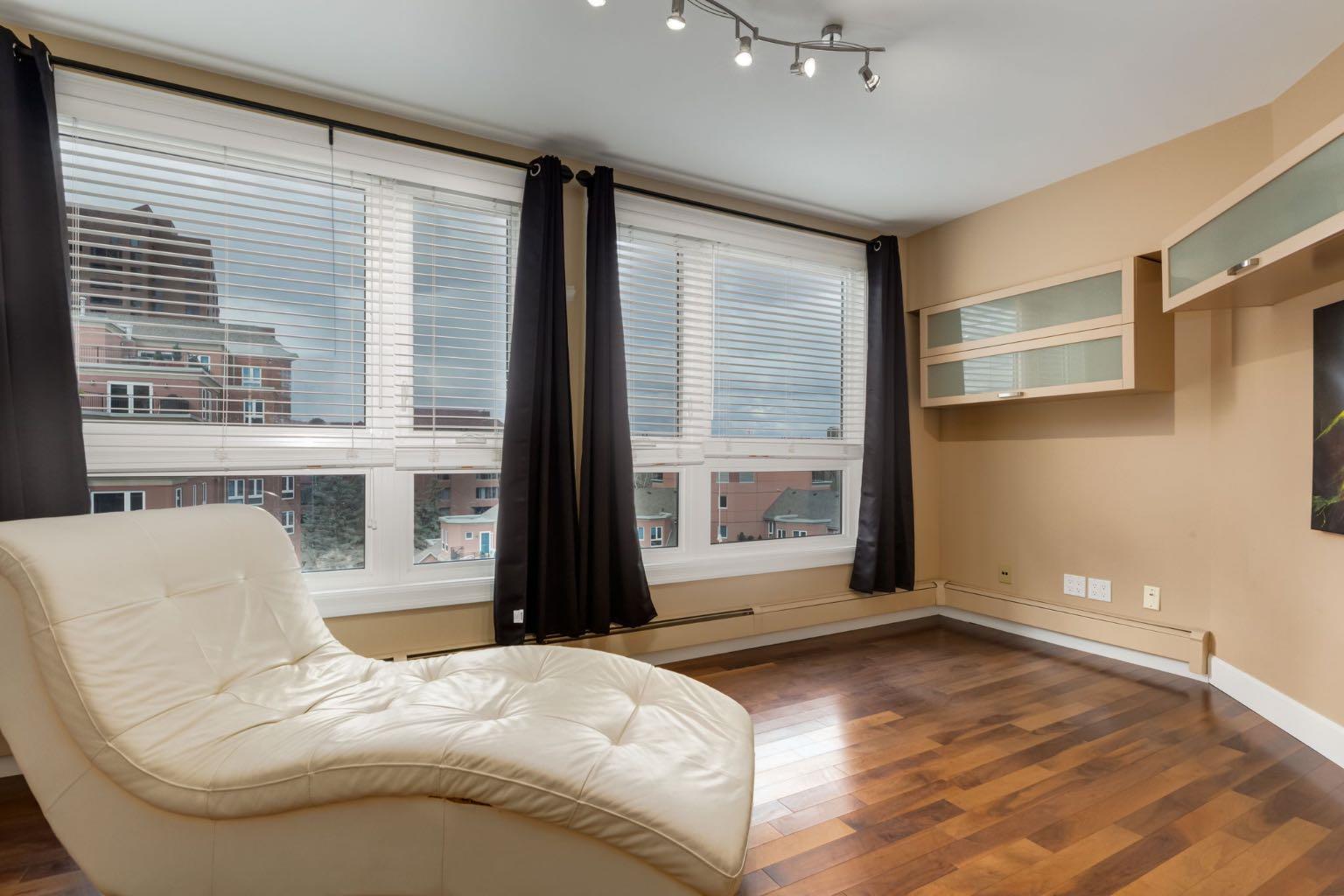 400 Eau Claire Avenue SW 8704