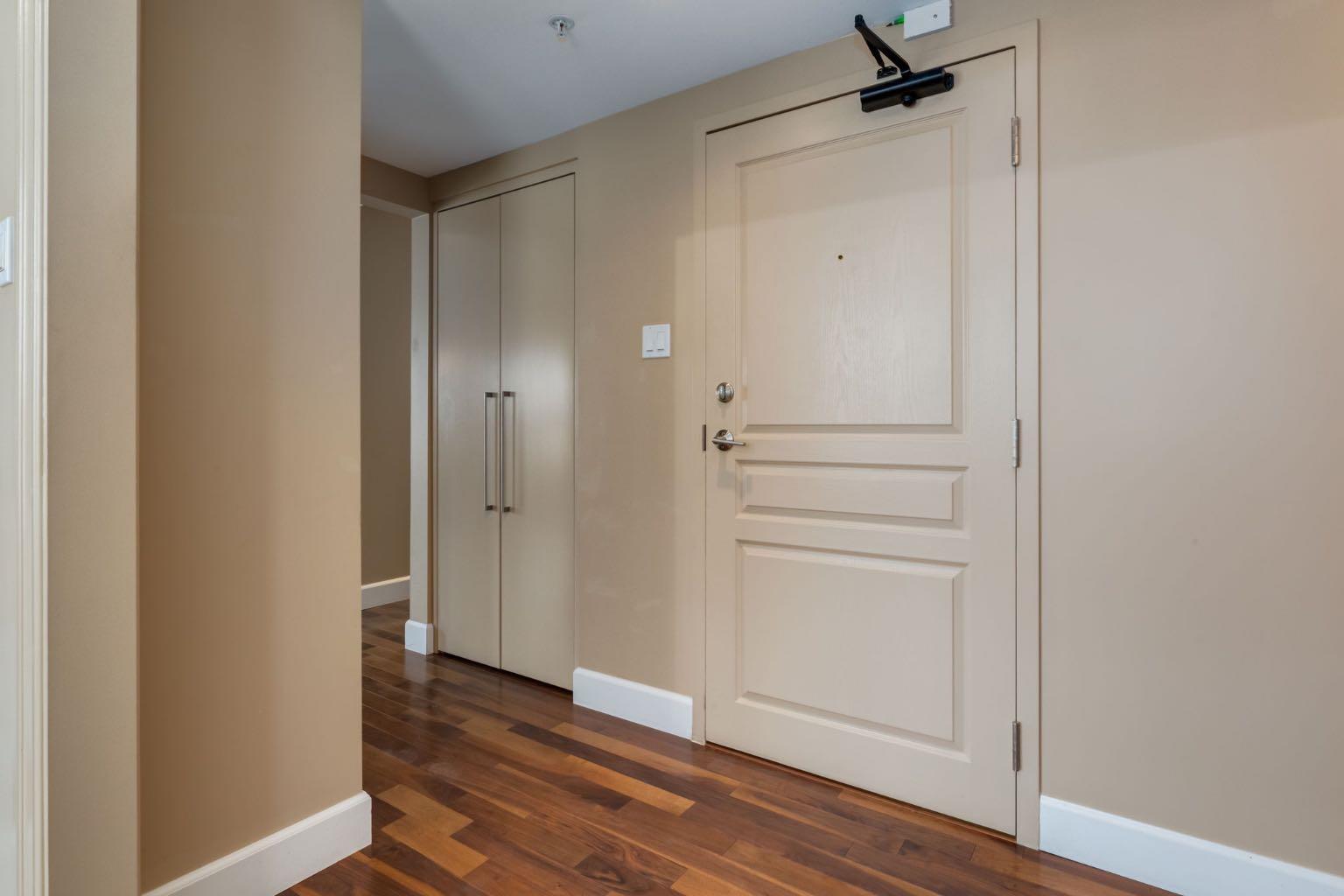 400 Eau Claire Avenue SW 8704