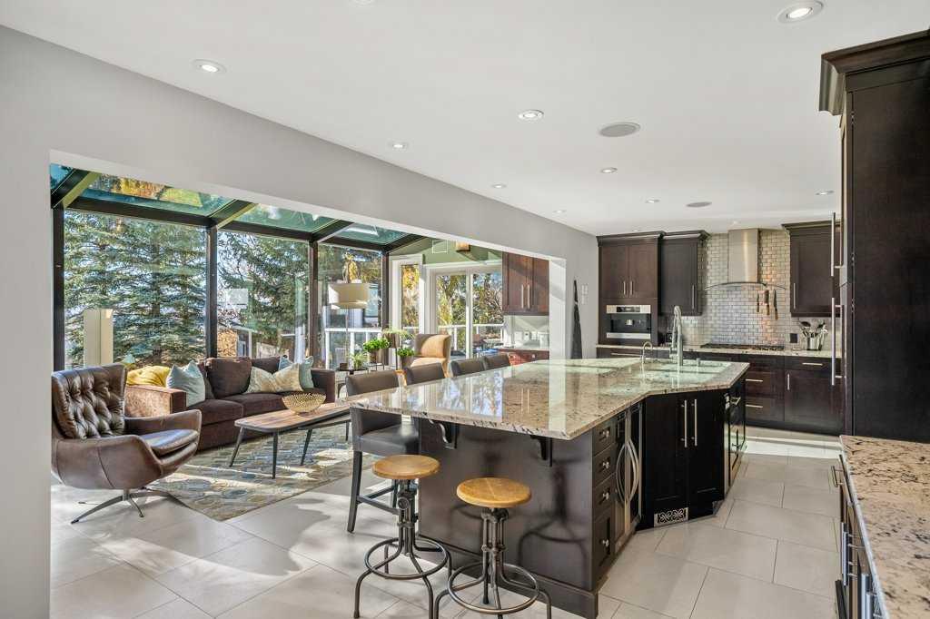 276 Edenwold Drive NW