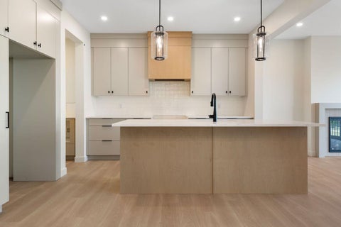 Photo of 112 Sunrise Heath, Cochrane, AB T4C 3C5 (MLS # A2331914)