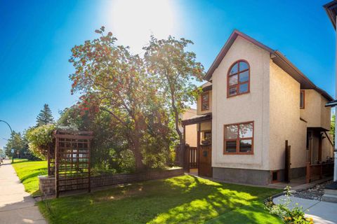 Photo of 2219 Westmount Road NW, Calgary, AB T2N 3N5 (MLS # A2253184)