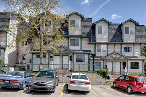 200 Glacier Drive 12 Canmore AB T1W 1K6