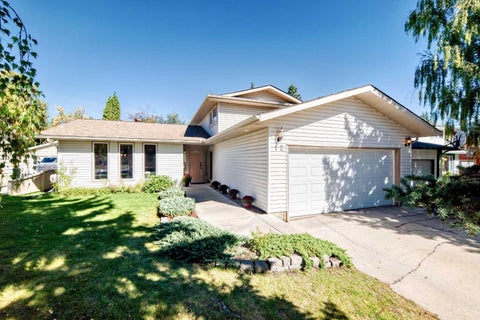 Photo of 12 Cantrell Bay SW, Calgary, AB T2W 2C2 (MLS # A2345533)