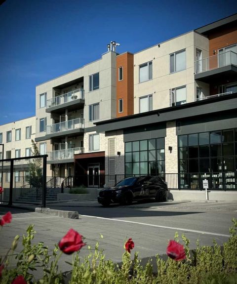 Photo of 30 Shawnee Common SW #208, Calgary, AB T2Y 0R1 (MLS # A2282472)