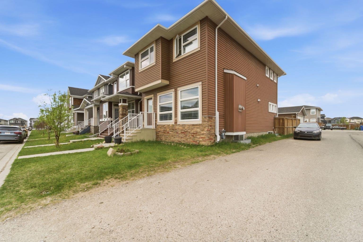 22 Redstone Road NE