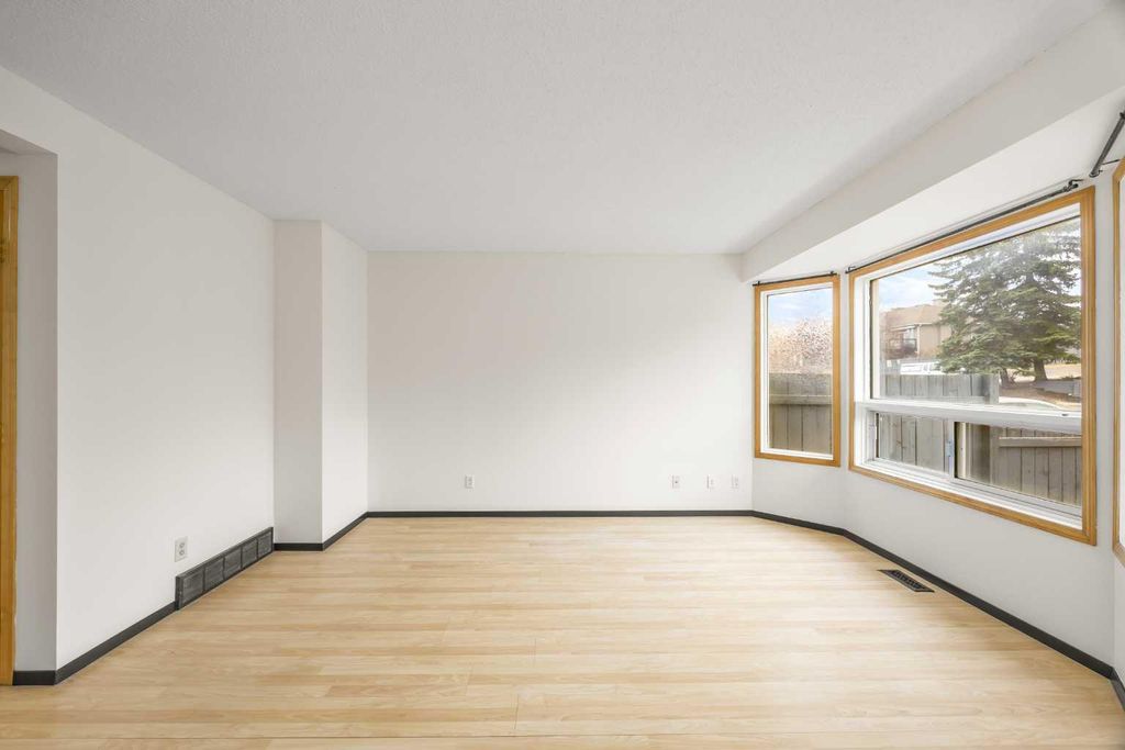 Photo of 1801 Signal Hill Green SW, Calgary, AB T3H 2Y4 (MLS # A2295202)