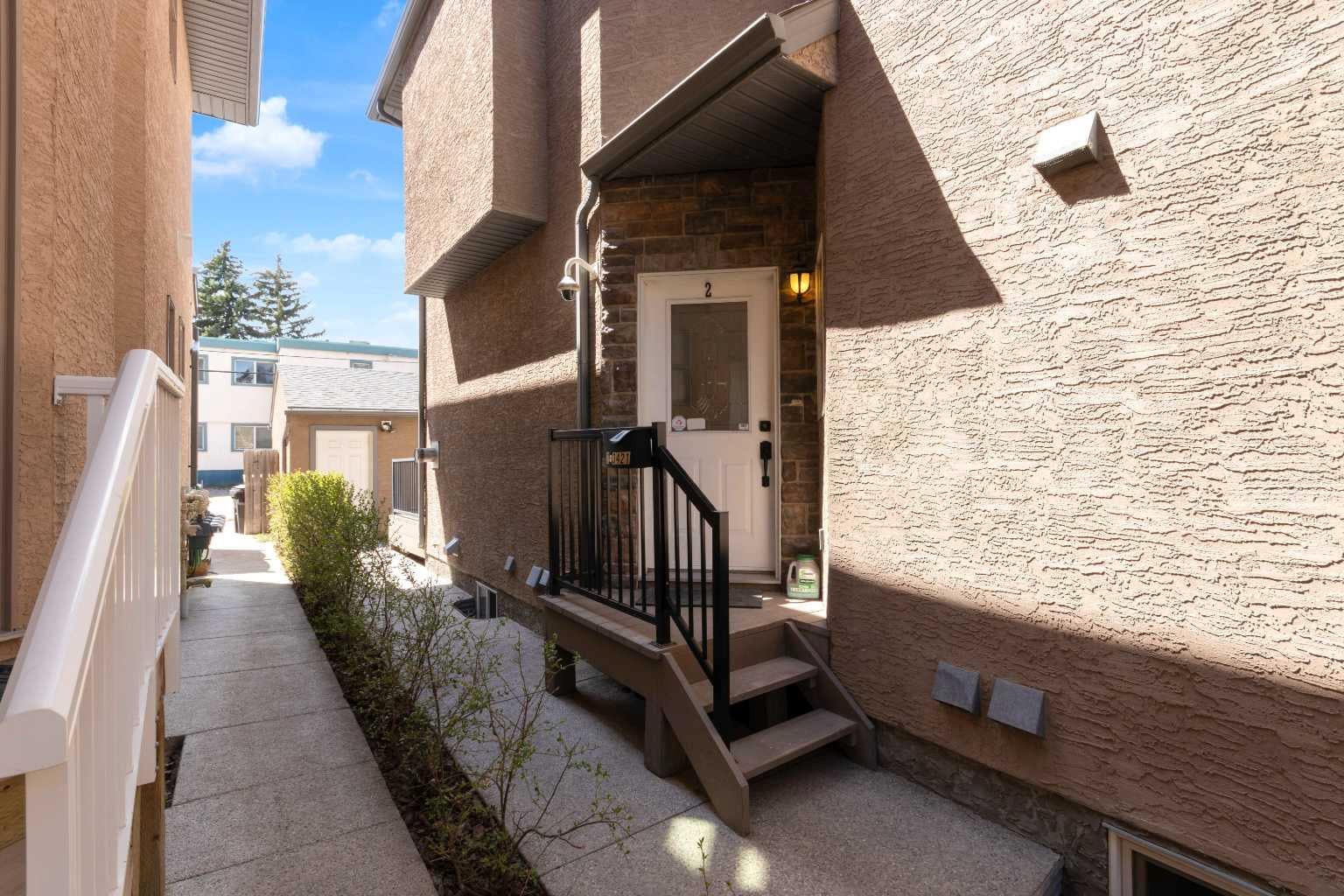 3421 5 Avenue NW 2