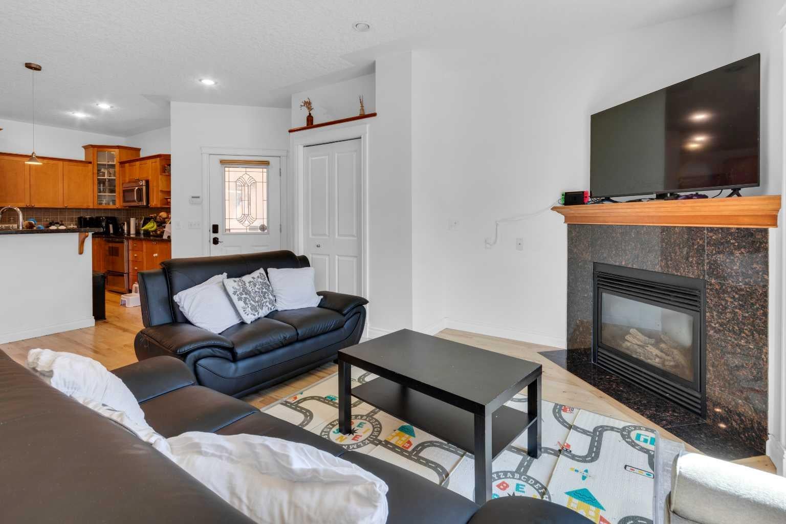 3421 5 Avenue NW 2