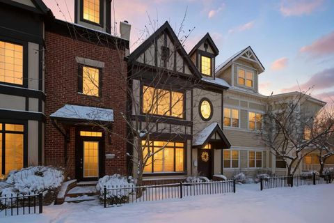 45 Somme Boulevard SW Calgary AB T2T 6K7